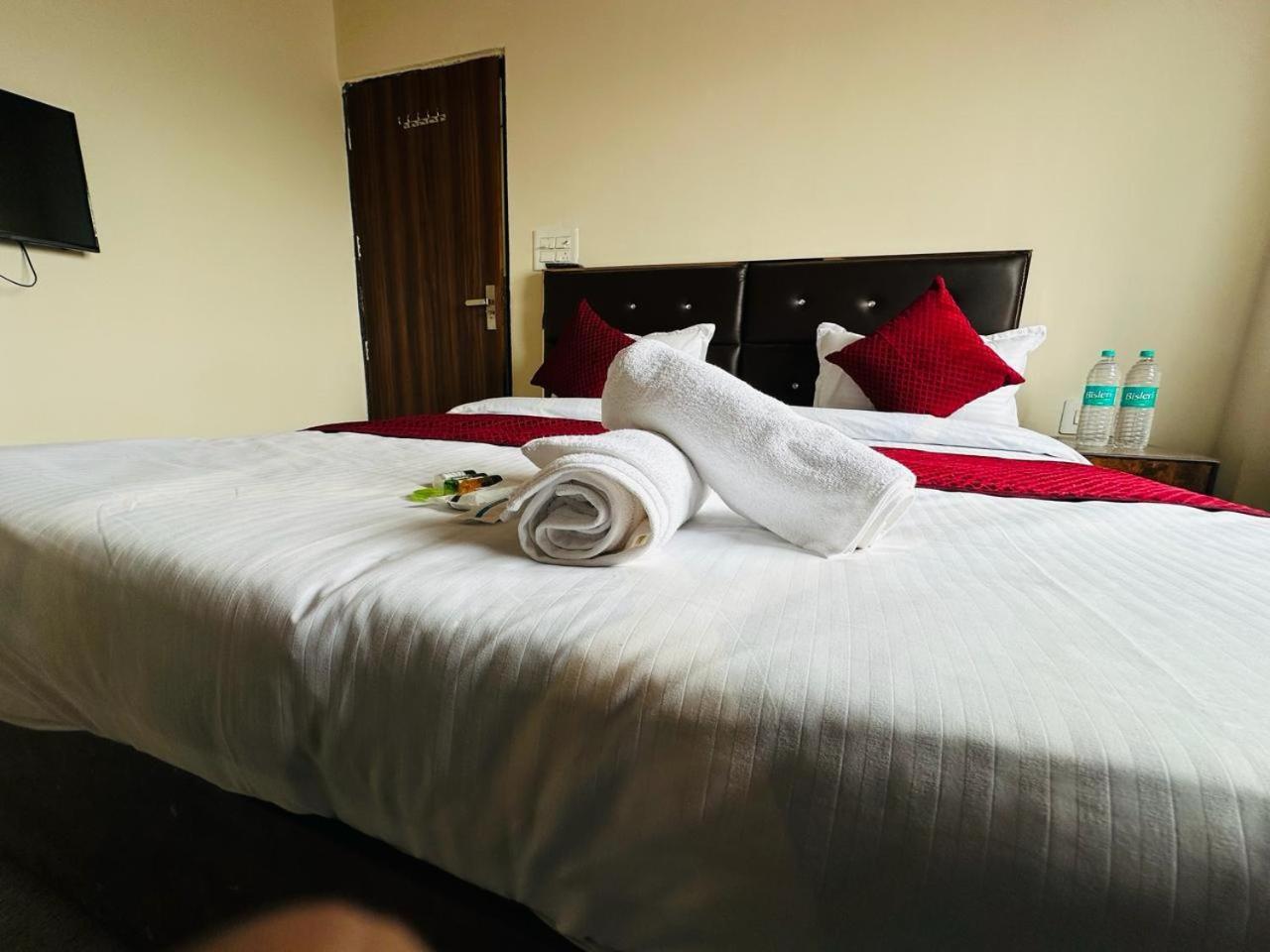 The Lord Krishna Residency Vrindavan酒店 外观 照片